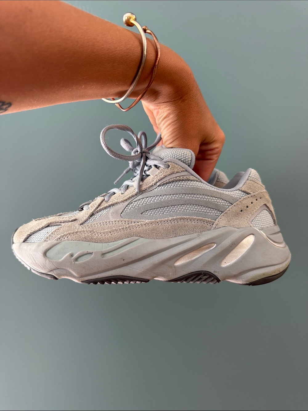 Adidas Original Yeezy BOOST 700 V2 Hospital Blue/Sage Size 4.5 - Picture 7 of 11